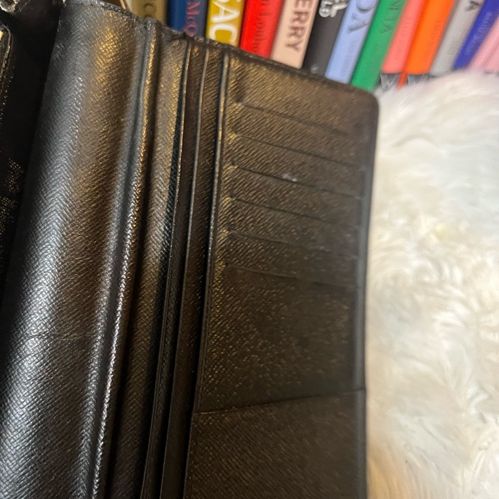 Louis Vuitton Black Wallet - Picture 10 of 11